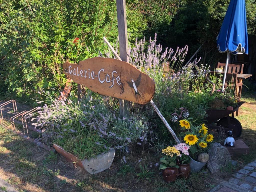 Fischerhaus Galenbeck Bed & Breakfast Exterior photo